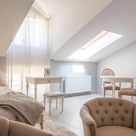 Apartament O Wysokim Standardzie W Centrum Miasta Leilighet Krasków Eksteriør bilde